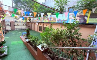 Vilă 15 camere | Piața Victoriei | Ideală after-school, Gradinita - Poză 1