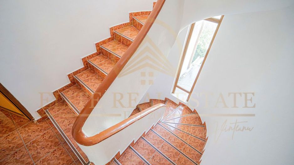 Super ocazie! Imobil de vanzare, în Stațiunea Mamaia-Cazino - Poză 28