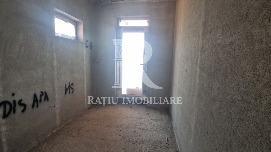 Casa cu 5 camere | Semifinisata | Vedere Panoramica | Paleu | Bihor - Poză 7