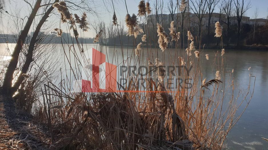 Teren superb rezidential, pe malul lacului Pipera - Poză 1