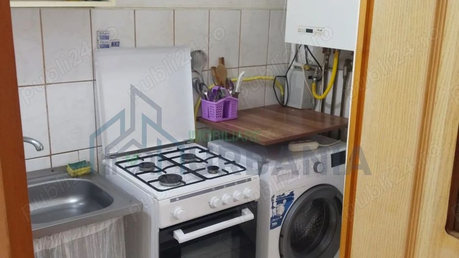 #, vând garsonieră în Tudor, în spate la Iulius Mall (Iasi) - Poză 3