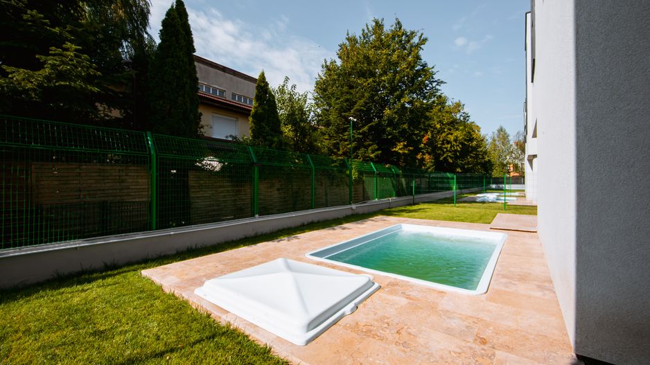 VILA SUPERBĂ CU 4 DORMITOAARE ȘI PISCINA LA INCHIRIERE - Poză 44