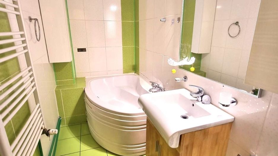 Închiriez apartament 3 camere, Parcul Sebastian, centrala + parcare - Poză 8