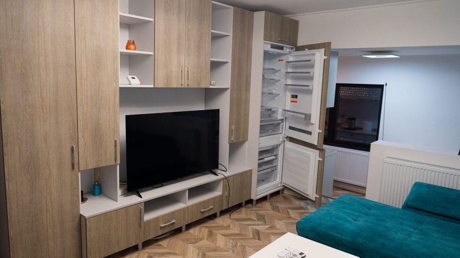 Apartament , complet renovat 2024, parter,Eforie Nord - Poză 1
