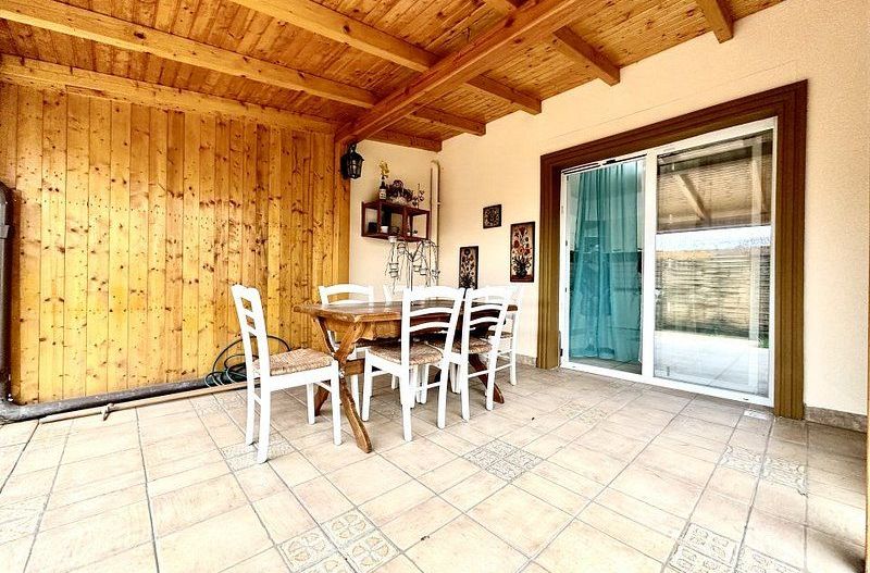 Casa la intrare în Ghiroda - Poză 38