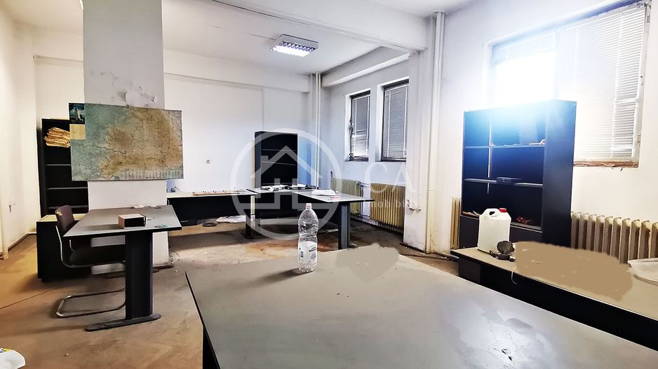 Spatiu comercial cu 15 camere de inchiriat in zona Decebal Oradea - Poză 3