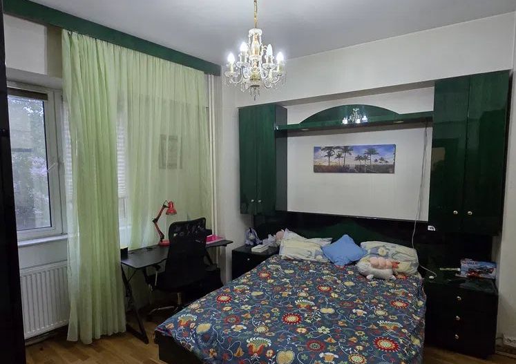 De vanzare Apartament 4 camere Vasile Lascar, Central, Creditabil - Poză 4