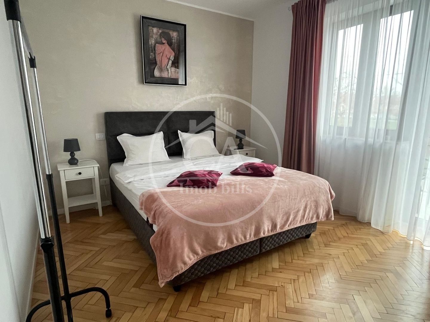 Apartament de închiriat cu 2 camere în zona ultracentrală, Oradea - Poză 1