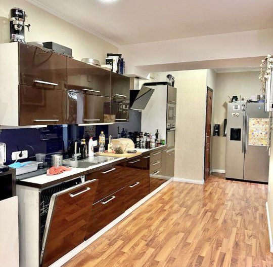 Casă deosebită pe 4 niveluri, renovată, lângă Parcul Tineretului şi metrou. - Poză 10