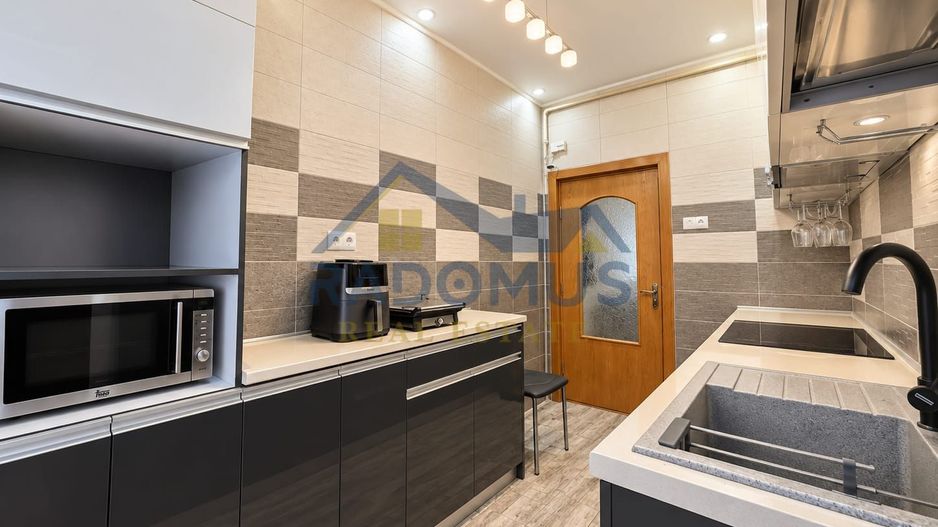 Apartament Dublu - 5 camere - 100 mp Utili - 2 boxe - Mihai Bravu - Poză 9