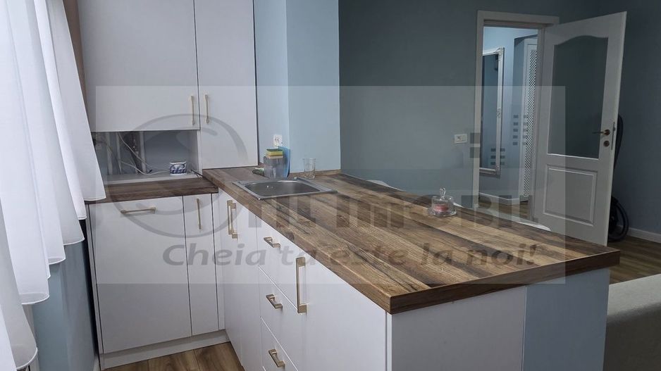Apartament 4 camere– 70 mp, Podu Roș, Aleea Rozelor-149 500 € - Poză 2