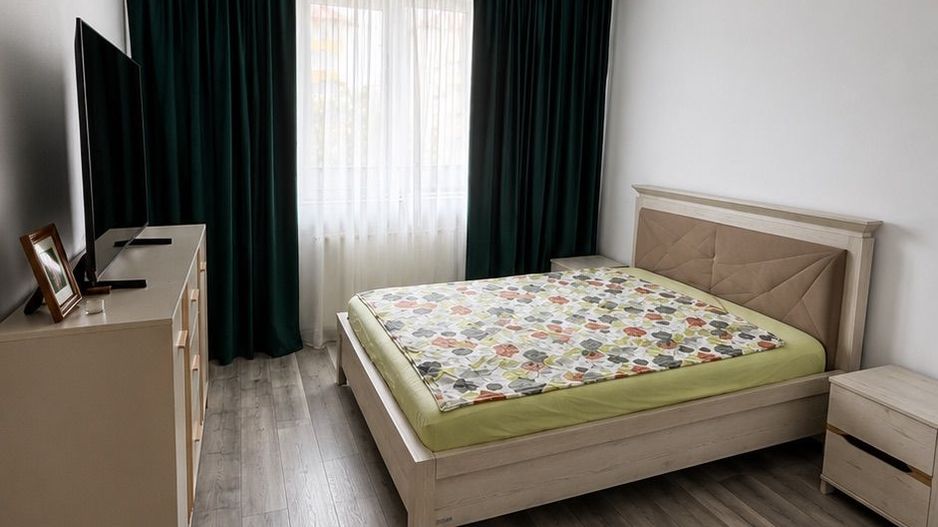 Apartament de vânzare cu 3 camere - Poză 4