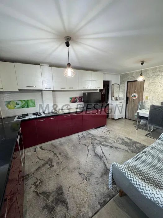 2 cam dec Girocului , 2 balcoane - Poză 1