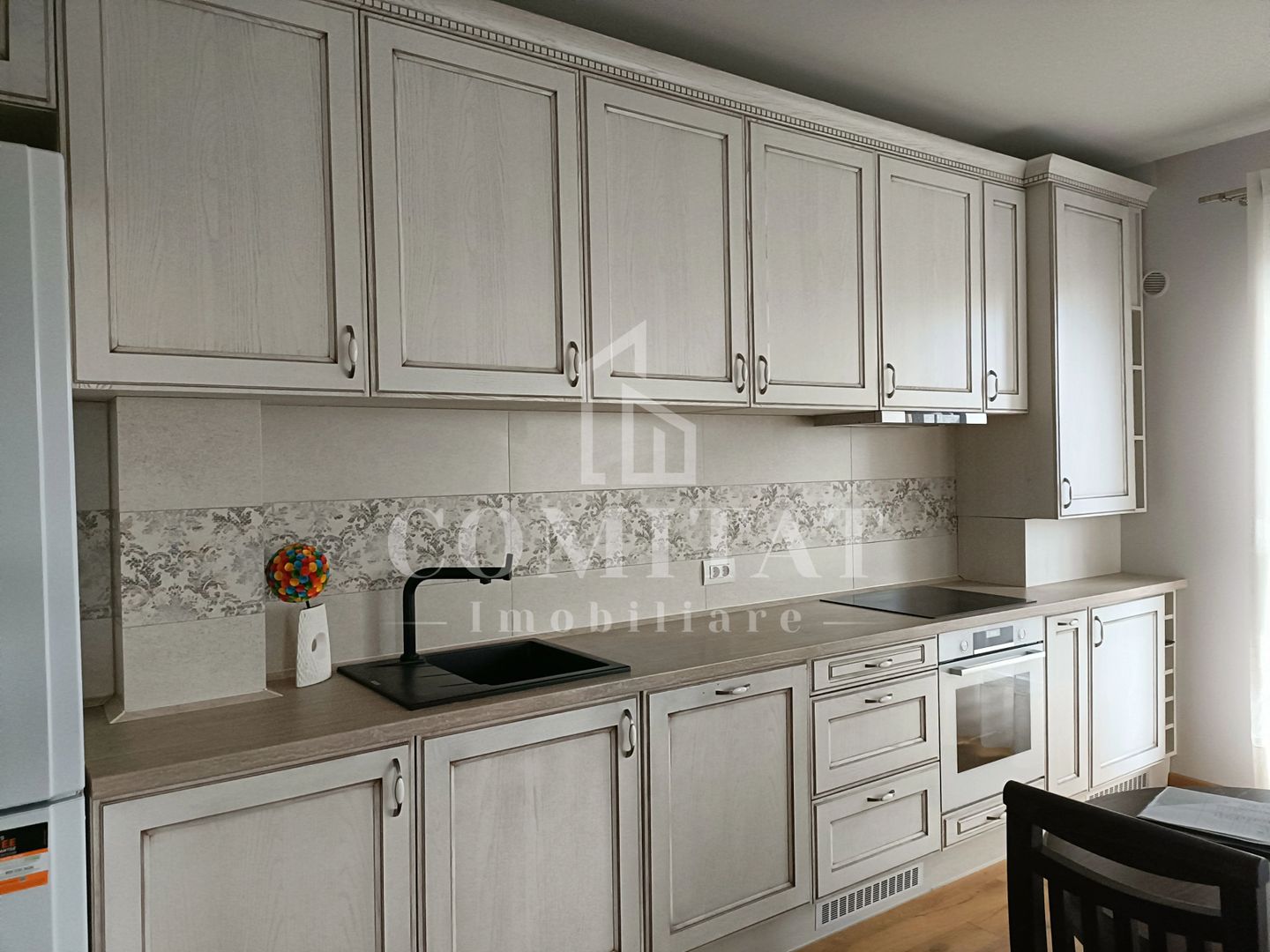 Apartament cu 3 camere | Zona Vivo Mall | Etaj intermediar - Poză 3