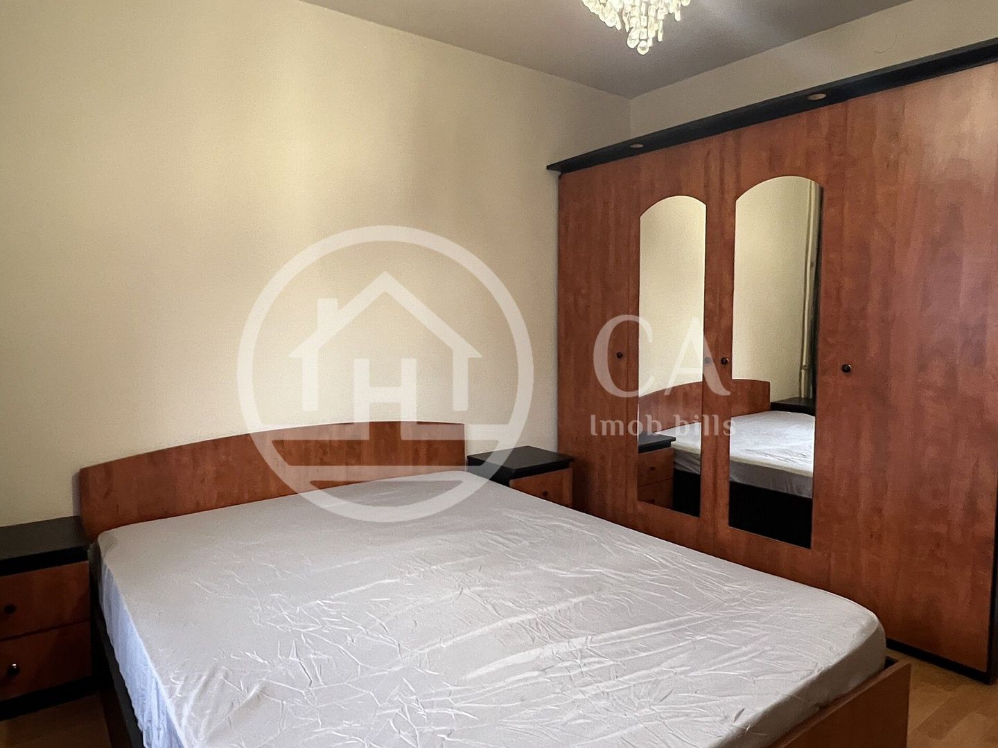 Apartament cu 3 camere de inchiriat in Rogerius Oradea - Poză 11