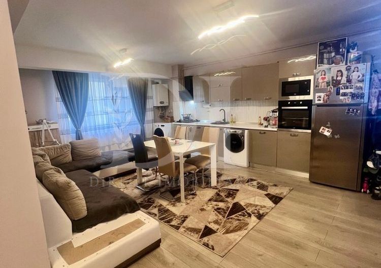 Vand apartamnet mobilat/utilat la cheie 52 mp +8 balcon - Poză 3