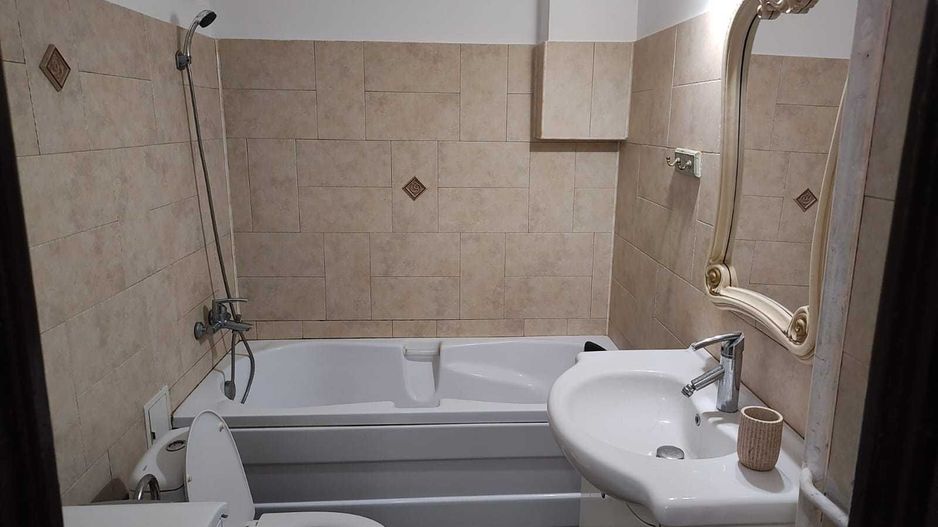 cismigiu apartament 2 cam  54mp decomandat - Poză 3