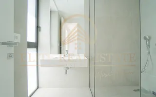 Stațiunea Mamaia - Vânzare apartament cu 2 camere, 2 bai si terasa. - Poză 16