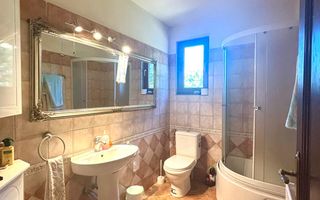 Casa individuala cu pozitie centrala, teren 1140 mp - Sanmihaiu Roman - Poză 14