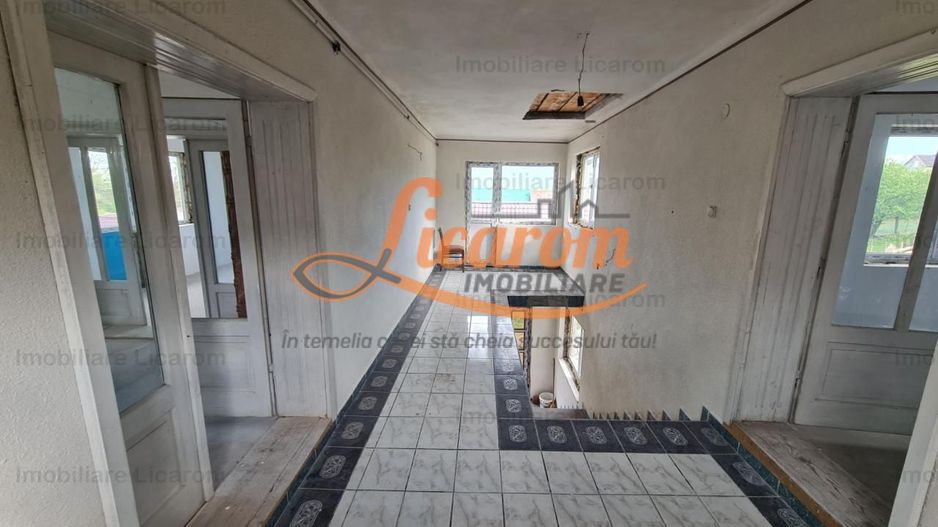 Vila P+E+Pod in Codlea zona cu aer curat,teren 1050 mp - Poză 3