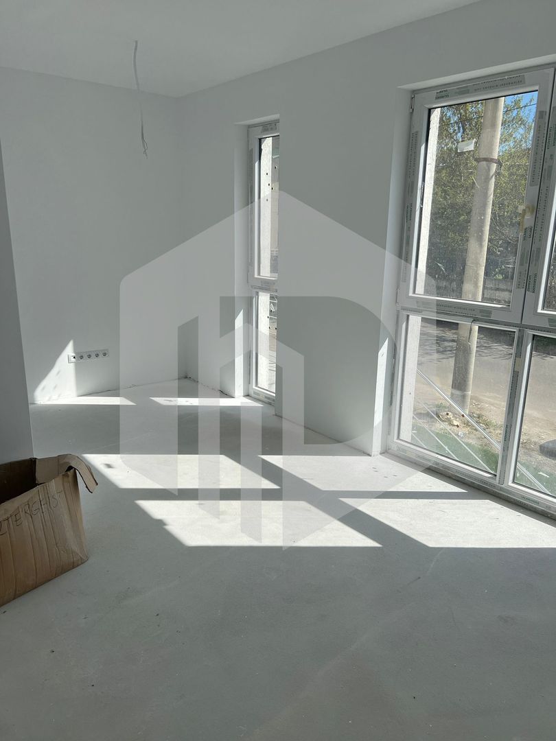 Apartament/ spatiu comercial in zona Kogalniceanu- Parter- La cheie - Poză 1