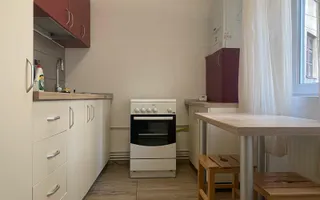 2 dormitoare, centrala proprie, bucatarie inchisa. Piața Libertatii. - Poză 16