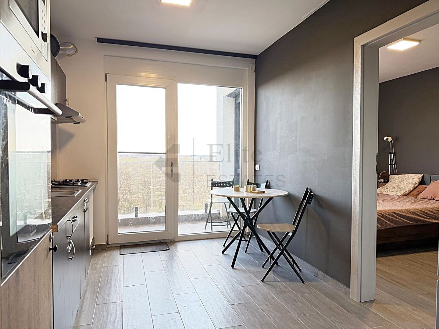 Apartament nou cu 2 camere de vanzare in zona Universitatii - Poză 2