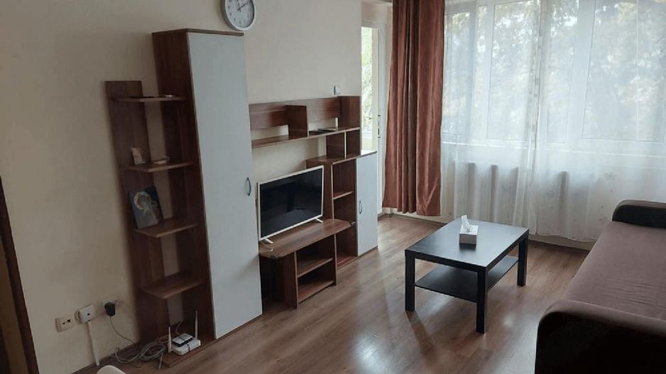 Apartament superb 3 camere metrou Crangasi - Poză 2