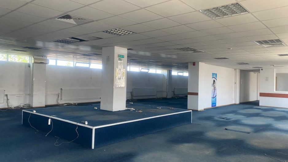 Oportunitate! Inchiriere birouri si spatii de depozitare in Targoviste - Poză 4