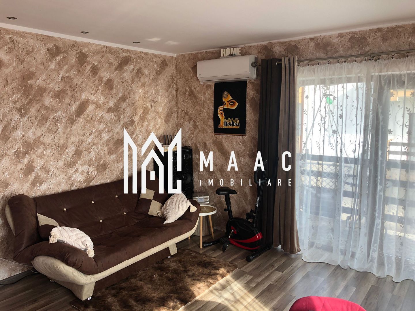 Apartament 3 camere | 2 Balcoane | Parcare | Cisnadie - Poză 2