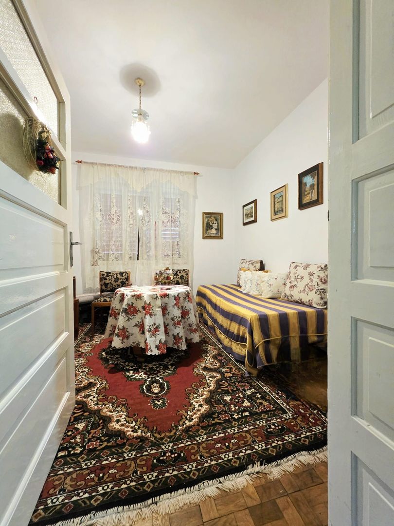 DE VANZARE CASA 5CAMERE ZONA CENTRALA TALMACIU - Poză 6