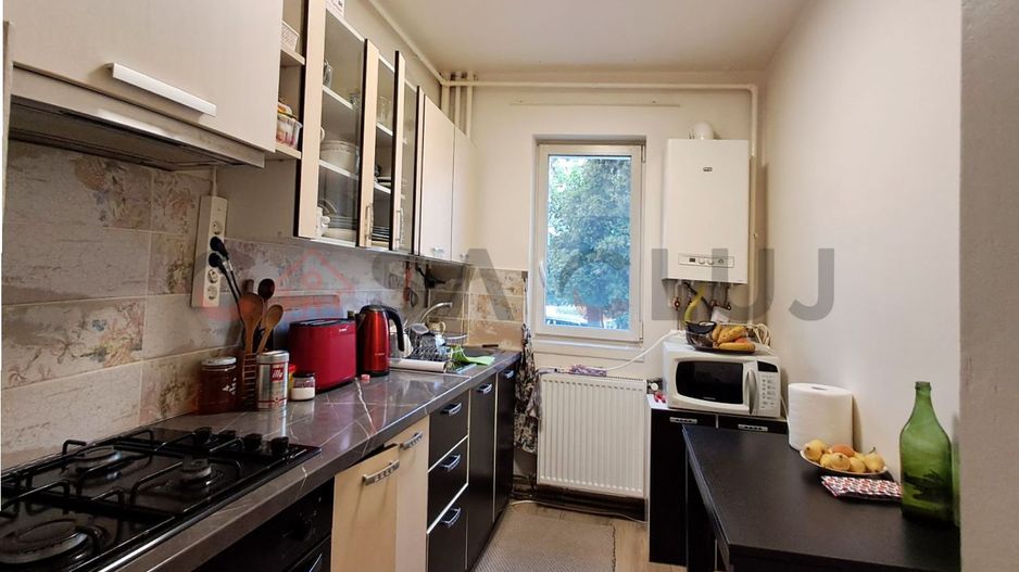 3 camere, Manastur, 51 mp. Parter Inalt , Balcon!! - Poză 1