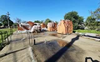 Teren de vânzare în Lapoș – 1000 mp cu beci - Poză 7