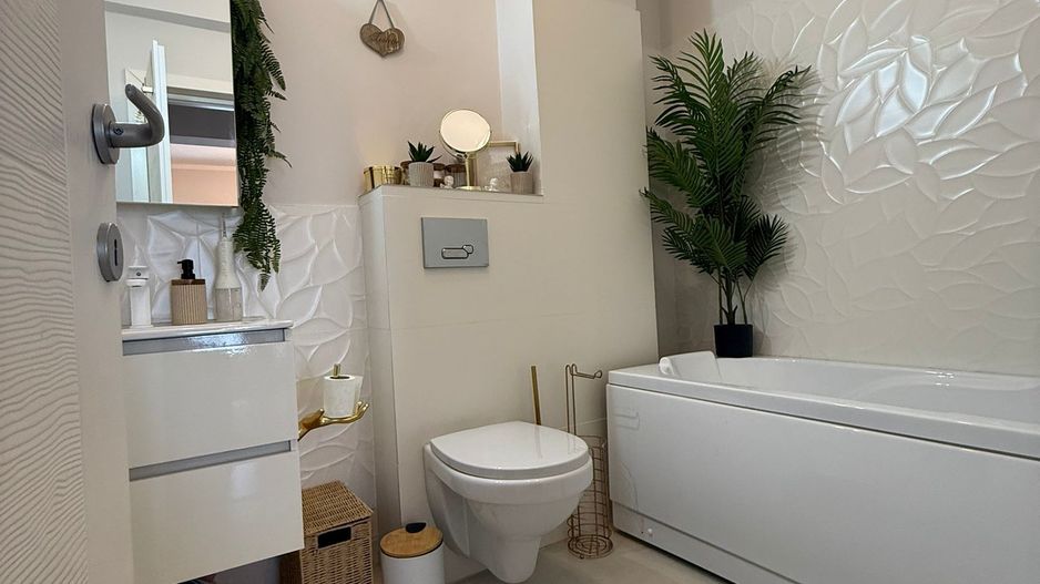 🏡 Apartament modern 3 camere | 65 mp | etaj 3/5 cu lift | parcare - Poză 2