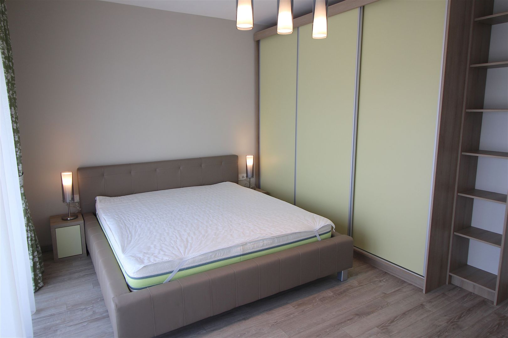 Apartament cu 3 camere de închiriat în zona Nord - Poză 10