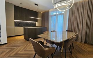 Chirie towhouse, 3 nivele, str. Lacului, Centru - Poză 1