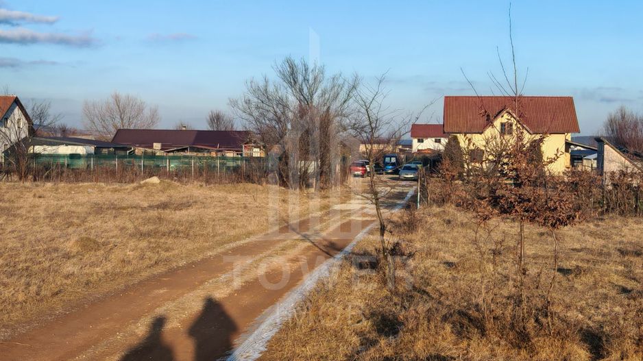 Teren de vânzare – Zona Arhitecților, vis-a-vis de bazinul de apă - Poză 1