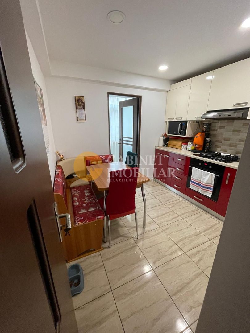 Nicolina - 3 Camere Decomandat Etaj 2 Bloc 1986 - Poză 7