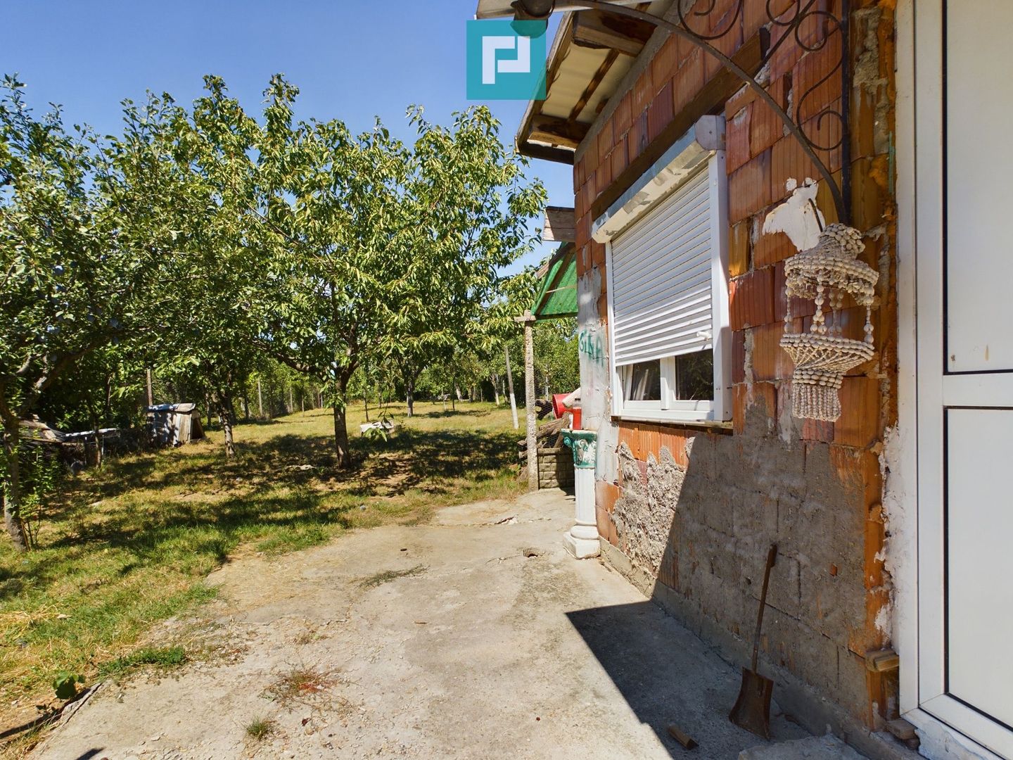 Casă stil conac pe drumul Cetății - Șiria - Poză 16