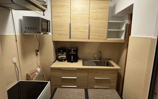 Garsoniera Centrul Civic bloc de apartamente - Poză 3
