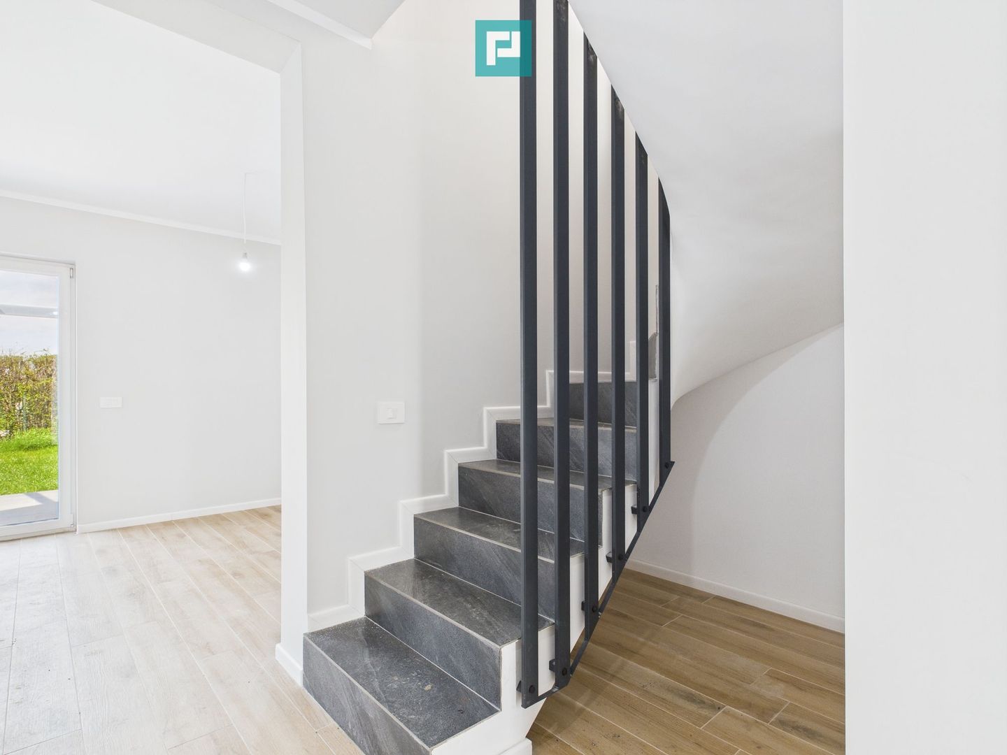 Casă Nouă si Modernă în  Remetea Mare - Poză 15