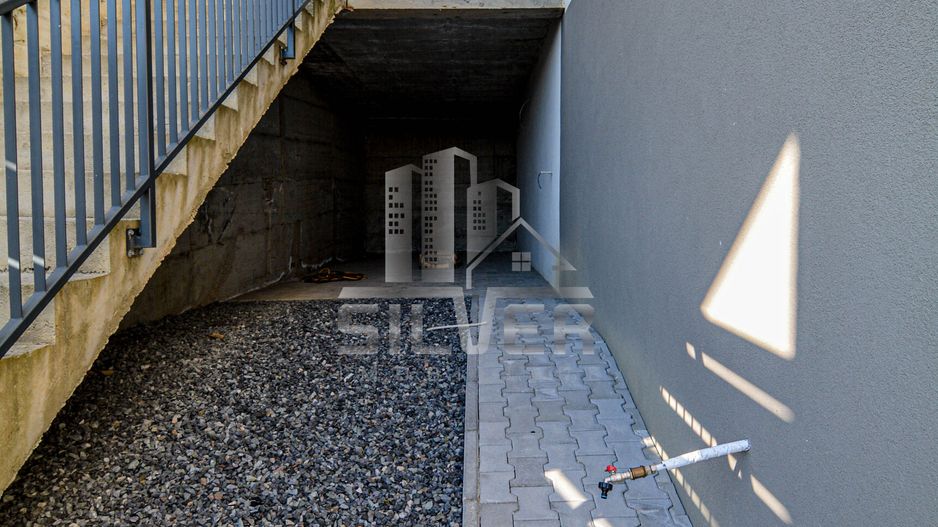 Casa moderna de tip Duplex cu Panorama asupra Clujului in cartier Iris - Poză 7