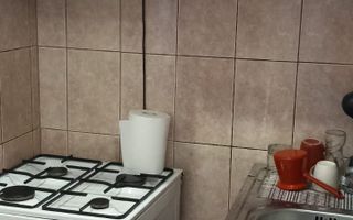 Închiriez garsonieră zona piața Nicolina exact ca în poză - Poză 2