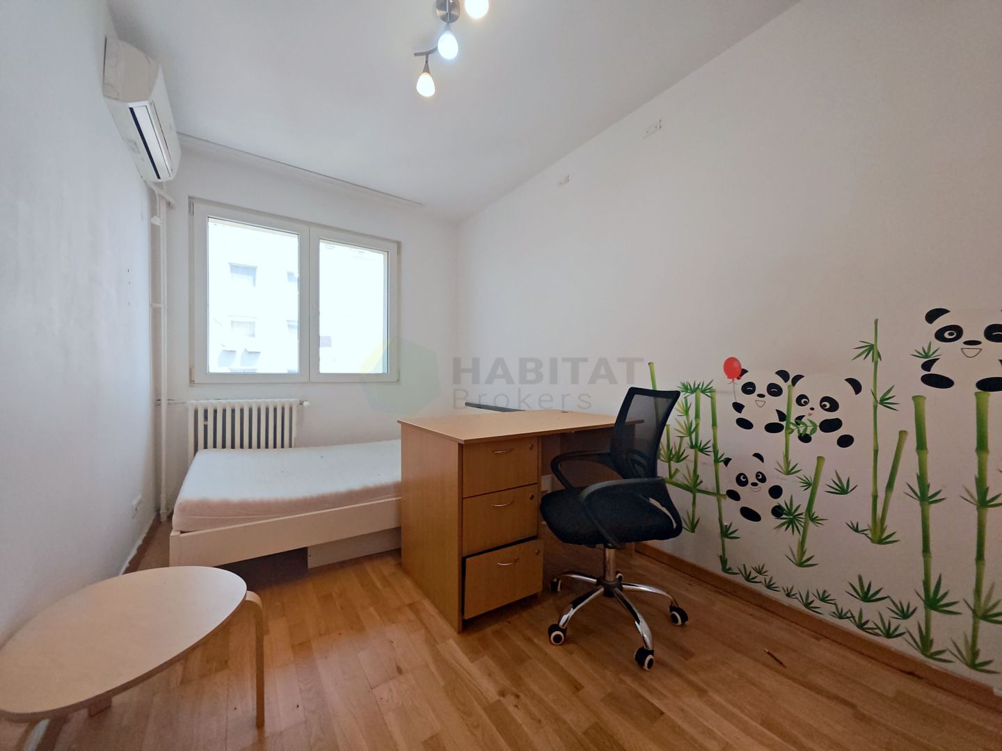 Apartament cu trei camere in inima cartierului Titan - Poză 19