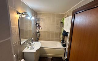 Apartament 3 camere, 63 mp, mobilat si utilat, Nicolina 113.000 € - Poză 6