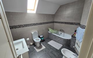 Casă spațioasă la 650000 de euro I Volovăț - Poză 9