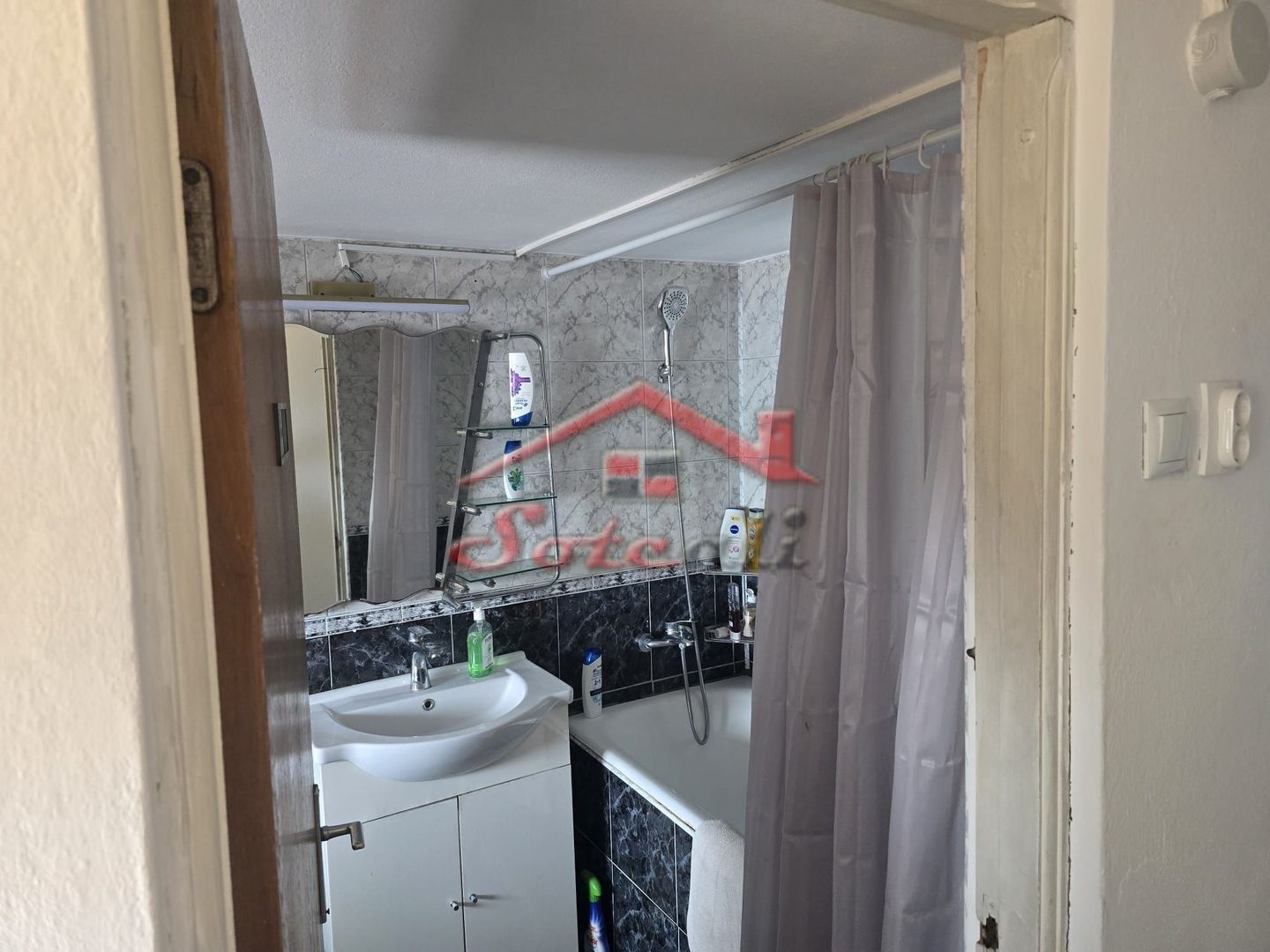 Casa de vanzare Baicoi P+1E - Poză 17