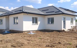 Dragomiresti Deal, casa 4 camere, teren 500 mp, utilitati, COMISION 0% - Poză 1