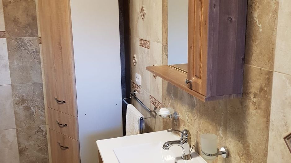 Refugiu la munte - casă cu 3070 mp teren și vedere spre Vârful Rânca - Poză 21