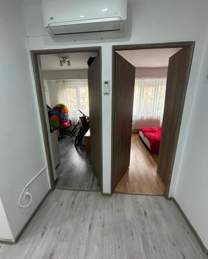 apartament decomandat 5 camere,96 mp utili-Padurea Verde, 2 bai, balcon 12mp - Poză 12